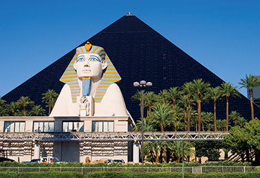 Luxor Hotel (美国卢克索酒店)